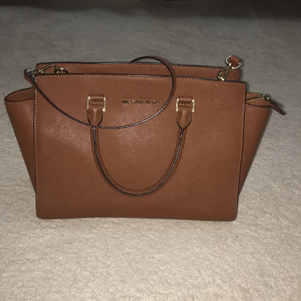 Michael Kors Hand Bag!